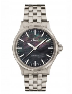 Sinn 556 I Mother-of-pearl S 五目鋼帶款